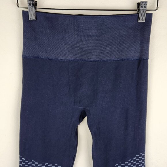 Spanx Look at Me Now Seamless Moto Leggings sz S - Picture 3 of 6